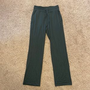 Lululemon Ready to Rulu high rise straight leg pants (smoked spruce)